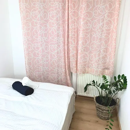 Stay33 - Konfortables Gaestehaus 'naehe Messe'