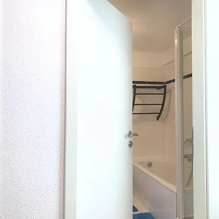Homestay Stay33 - Konfortables Gaestehaus 'naehe Messe' *